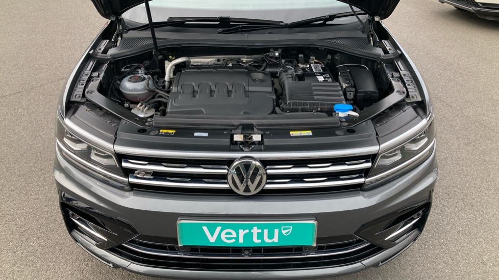 Volkswagen Tiguan 2.0 TDi 150 R-Line Tech 5dr DSG Diesel Estate - Image 8