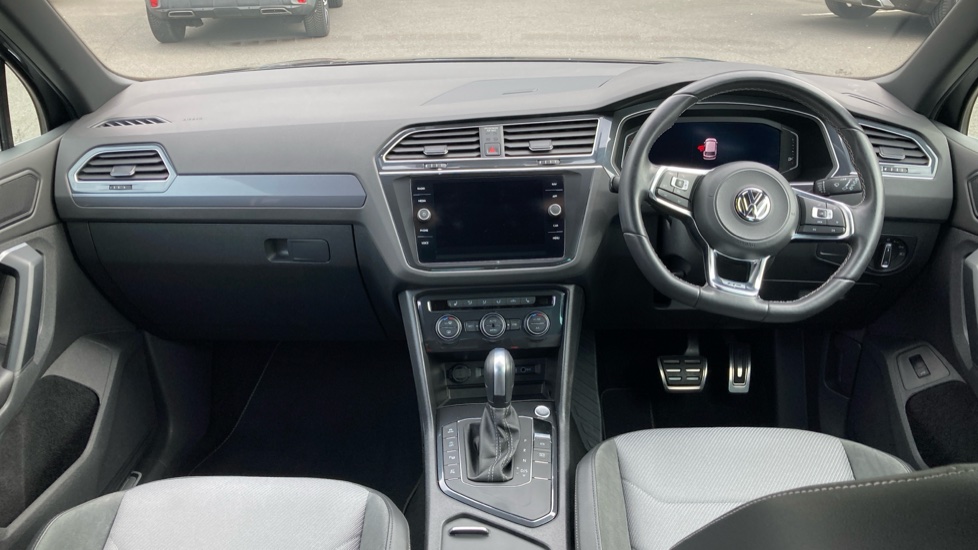 Volkswagen Tiguan 2.0 TDi 150 R-Line Tech 5dr DSG Diesel Estate - Image 10