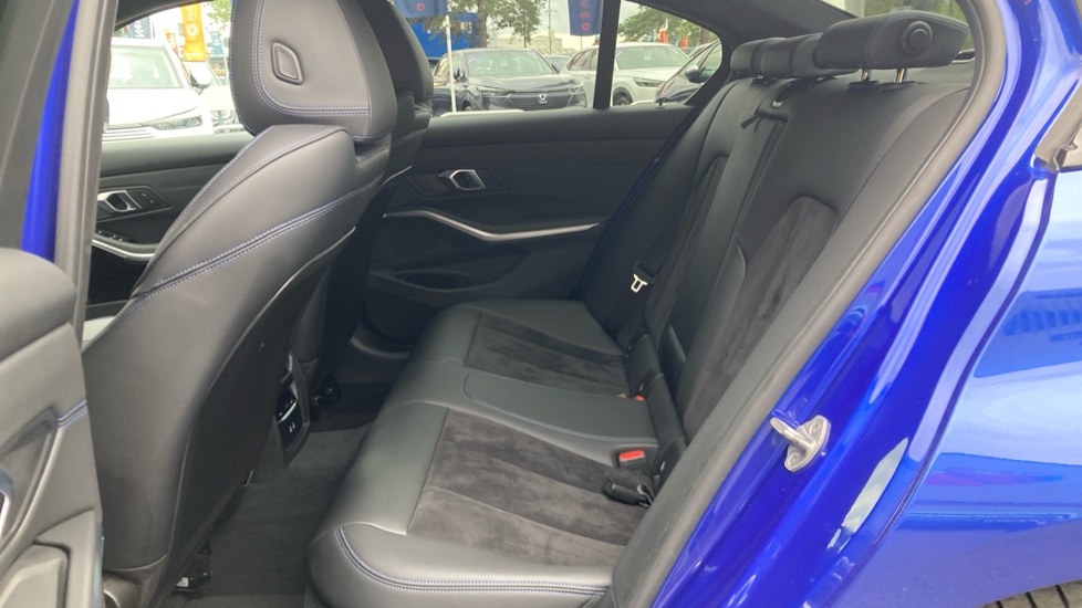 BMW 3 Series 320i M Sport 4dr Step Auto Petrol Saloon - Image 16