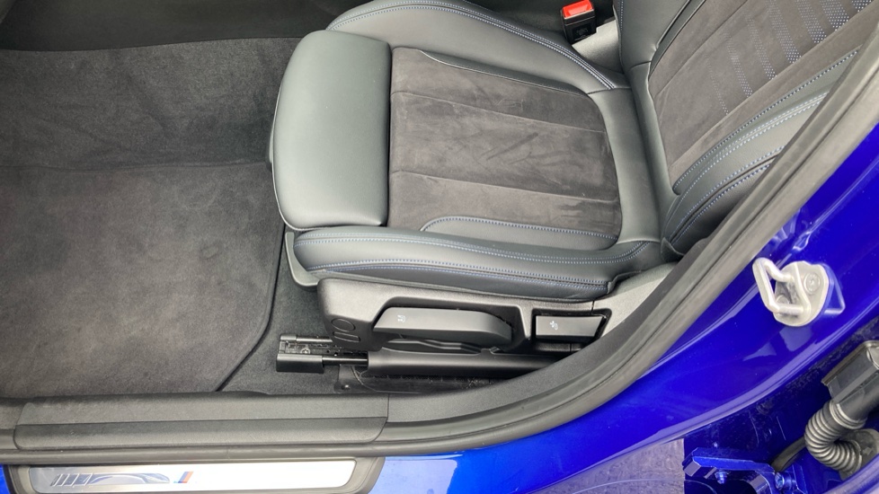 BMW 3 Series 320i M Sport 4dr Step Auto Petrol Saloon - Image 21