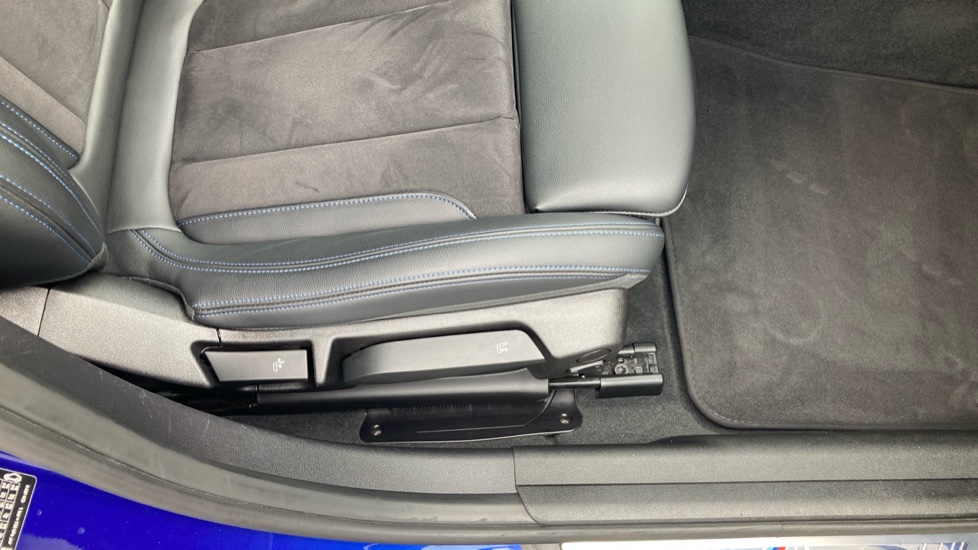 BMW 3 Series 320i M Sport 4dr Step Auto Petrol Saloon - Image 42