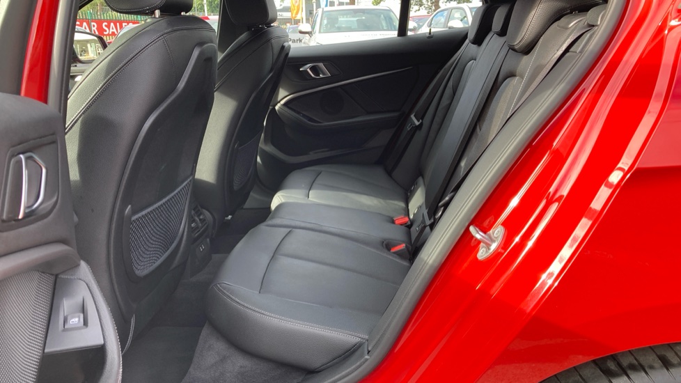 BMW 1 Series 118i [136] M Sport 5dr Petrol Hatchback - Image 16