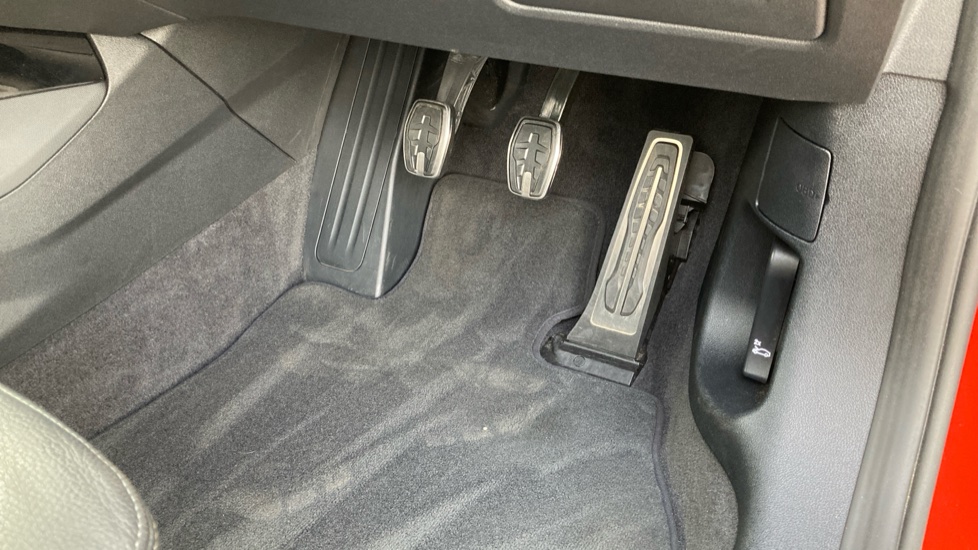 BMW 1 Series 118i [136] M Sport 5dr Petrol Hatchback - Image 41