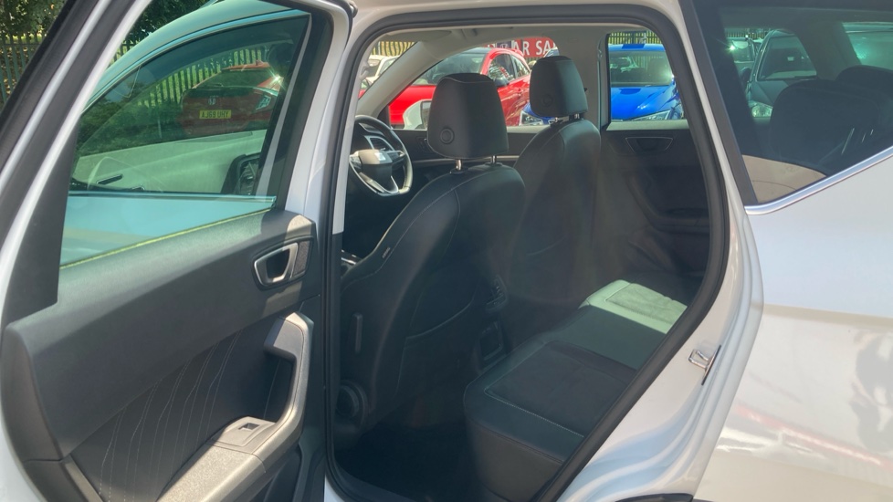 SEAT Ateca 1.5 TSI EVO Xperience 5dr DSG Petrol Estate - Image 16