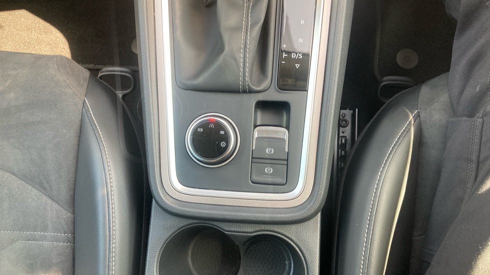 SEAT Ateca 1.5 TSI EVO Xperience 5dr DSG Petrol Estate - Image 30