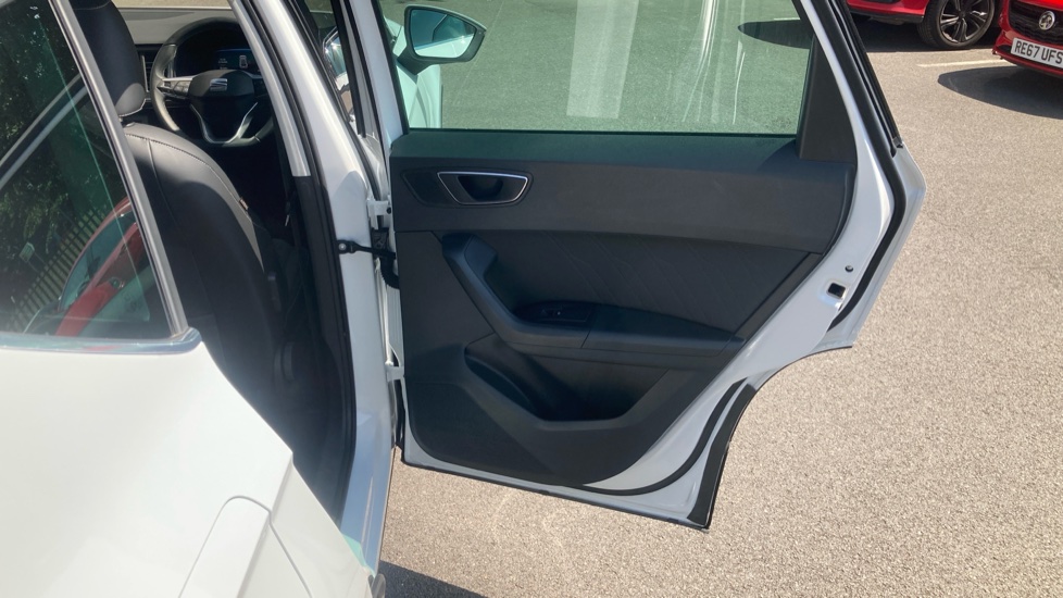 SEAT Ateca 1.5 TSI EVO Xperience 5dr DSG Petrol Estate - Image 40