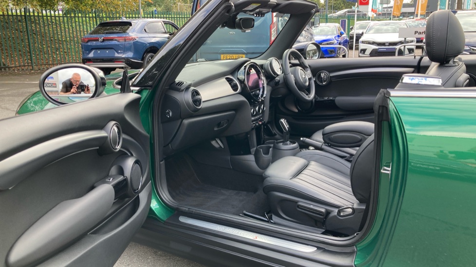 MINI Convertible 2.0 Cooper S Exclusive 2dr Auto Petrol Convertible - Image 16