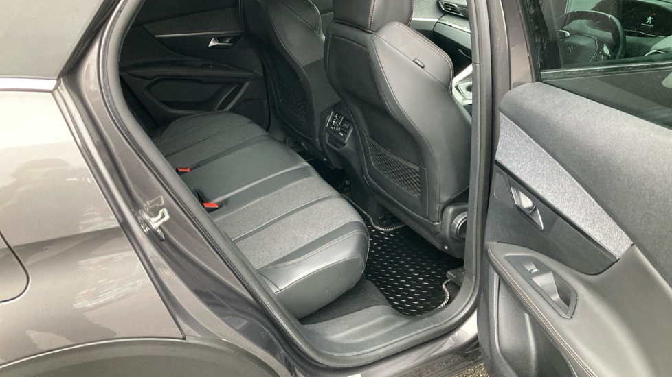 Peugeot 3008 1.2 PureTech GT Line 5dr Petrol Estate - Image 49