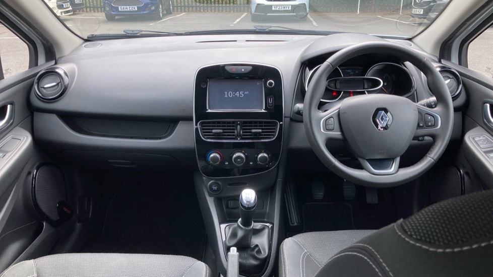 Renault Clio 1.2 16V Dynamique Nav 5dr Petrol Hatchback - Image 10
