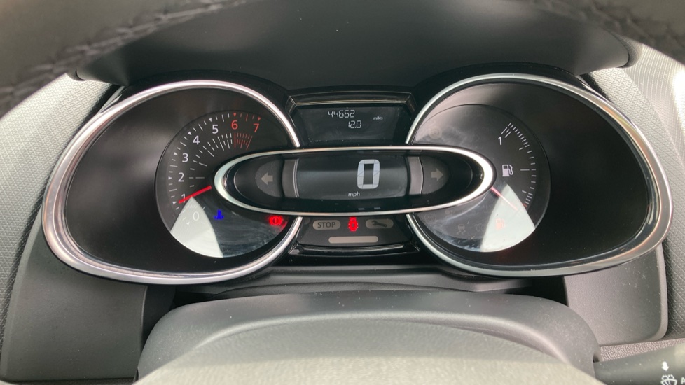 Renault Clio 1.2 16V Dynamique Nav 5dr Petrol Hatchback - Image 18
