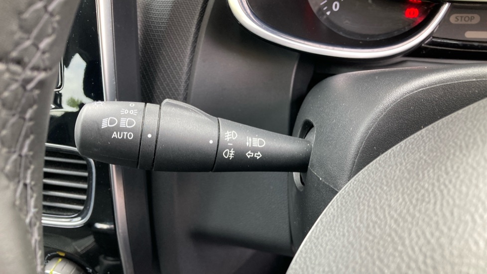 Renault Clio 1.2 16V Dynamique Nav 5dr Petrol Hatchback - Image 45