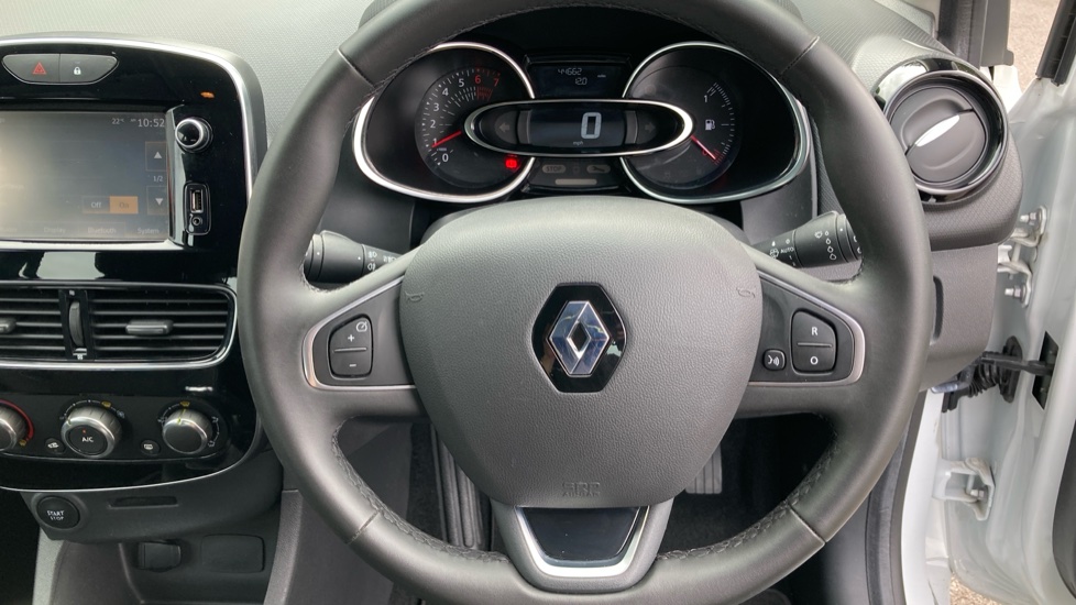 Renault Clio 1.2 16V Dynamique Nav 5dr Petrol Hatchback - Image 51