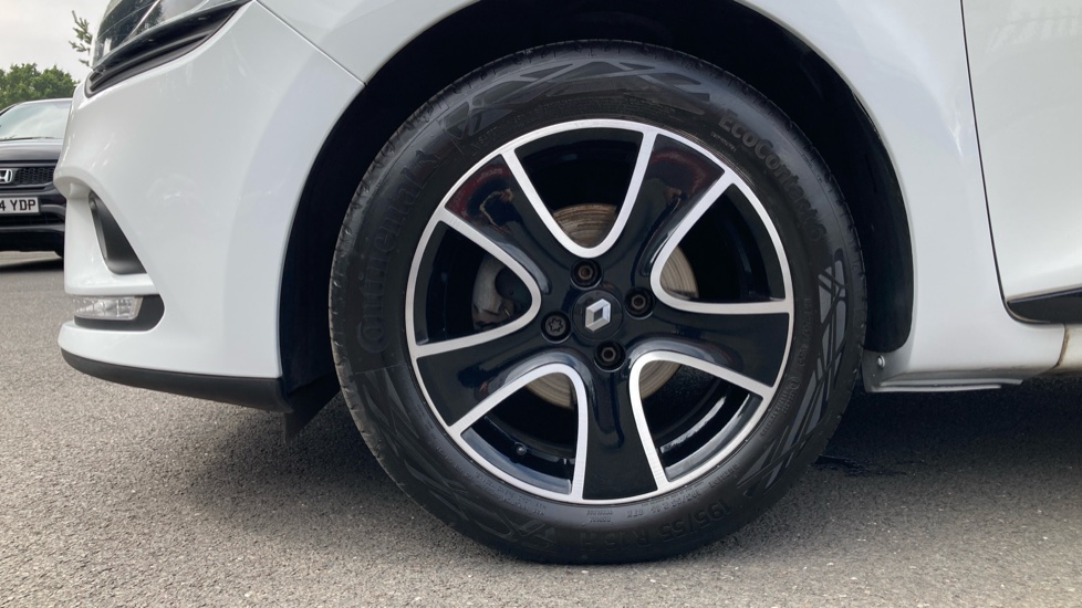 Renault Clio 1.2 16V Dynamique Nav 5dr Petrol Hatchback - Image 58