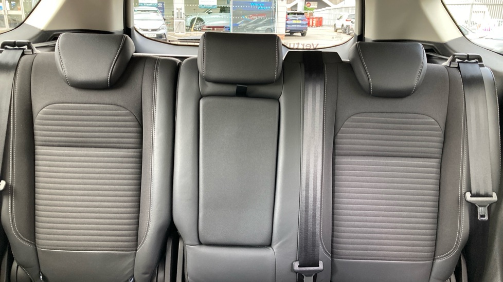 Ford Kuga 2.0 TDCi 180 Titanium Edition 5dr Auto Diesel Estate - Image 15