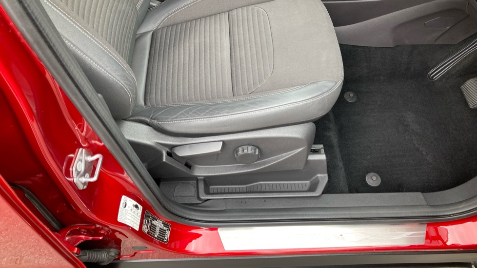 Ford Kuga 2.0 TDCi 180 Titanium Edition 5dr Auto Diesel Estate - Image 39