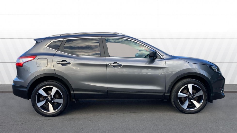 Nissan Qashqai 1.5 dCi N-Tec+ 5dr Diesel Hatchback - Image 5