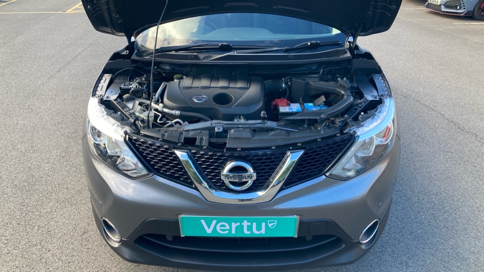 Nissan Qashqai 1.5 dCi N-Tec+ 5dr Diesel Hatchback - Image 8