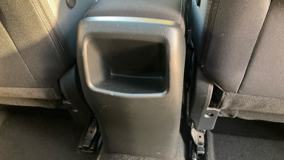 Nissan Qashqai 1.5 dCi N-Tec+ 5dr Diesel Hatchback - Image 33