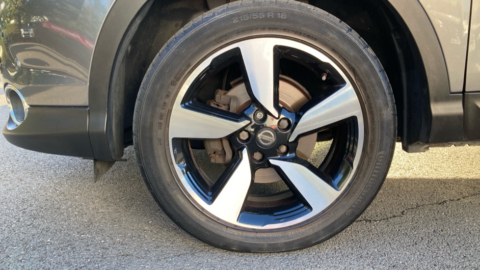 Nissan Qashqai 1.5 dCi N-Tec+ 5dr Diesel Hatchback - Image 64