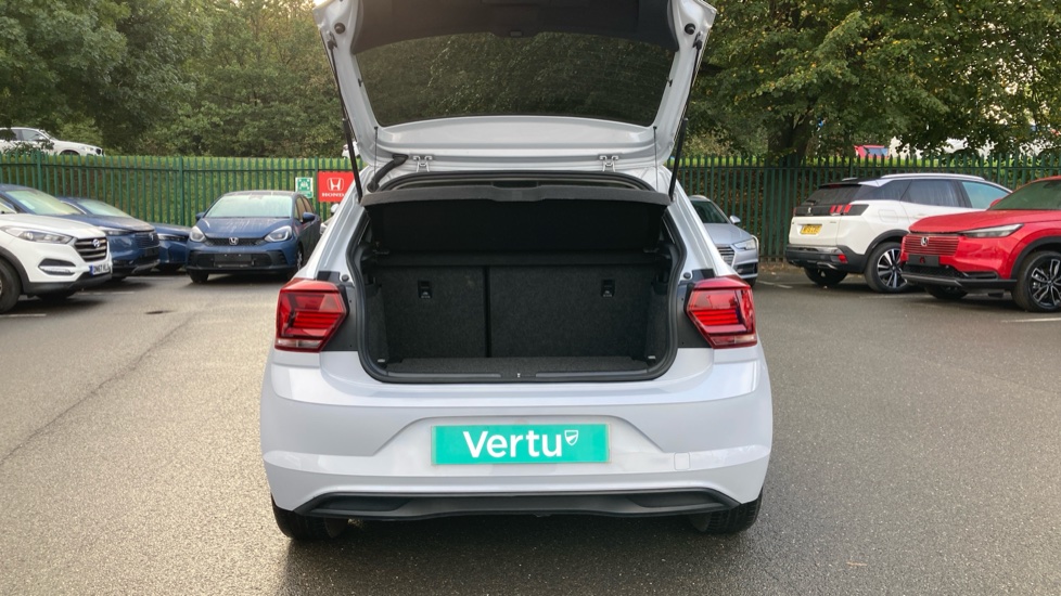 Volkswagen Polo 1.0 TSI 95 SE 5dr Petrol Hatchback - Image 4