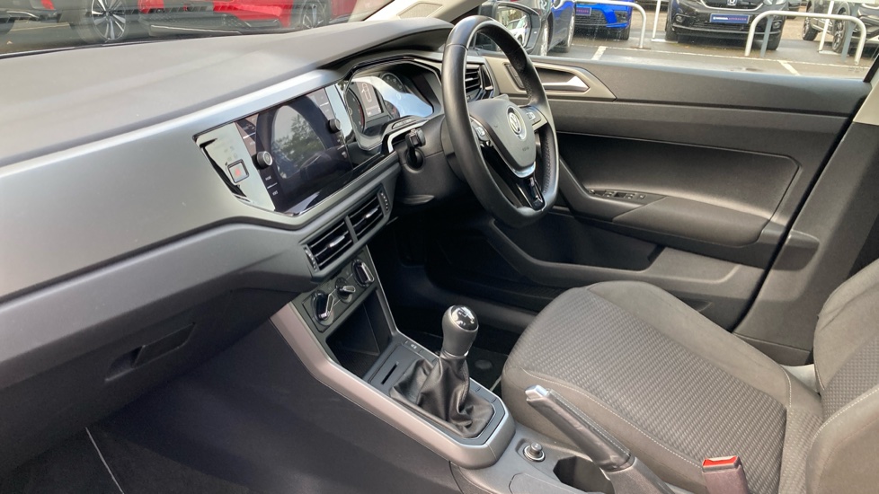 Volkswagen Polo 1.0 TSI 95 SE 5dr Petrol Hatchback - Image 13