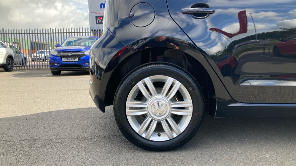 Volkswagen Up 1.0 High Up 5dr Petrol Hatchback - Image 7