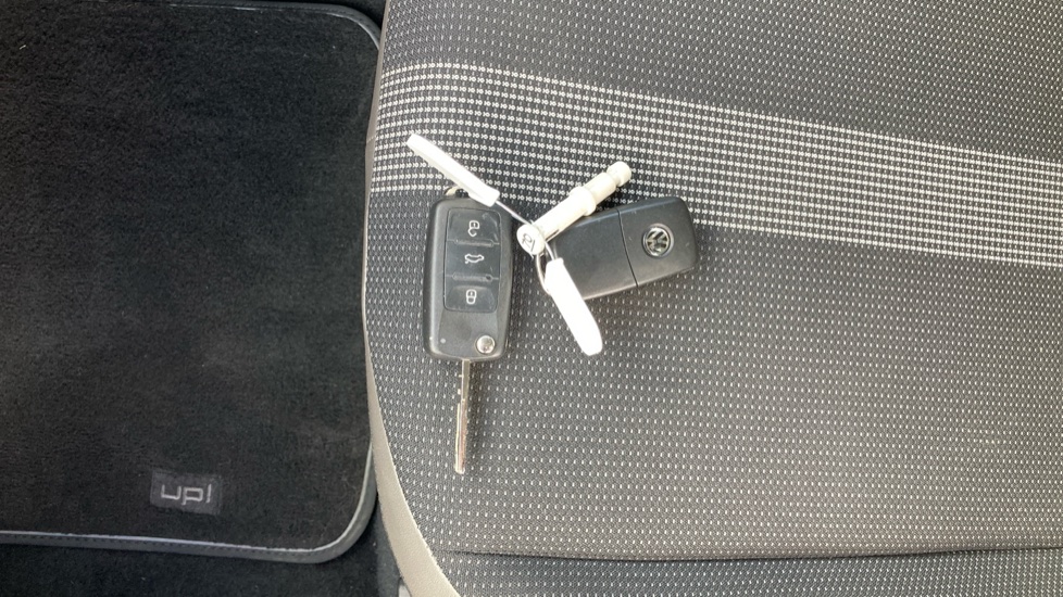Volkswagen Up 1.0 High Up 5dr Petrol Hatchback - Image 20
