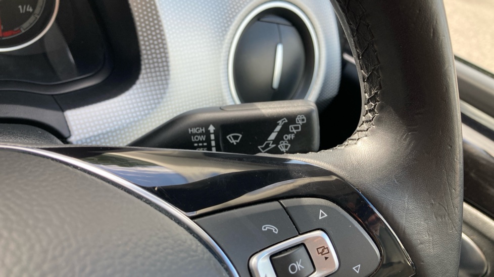 Volkswagen Up 1.0 High Up 5dr Petrol Hatchback - Image 27