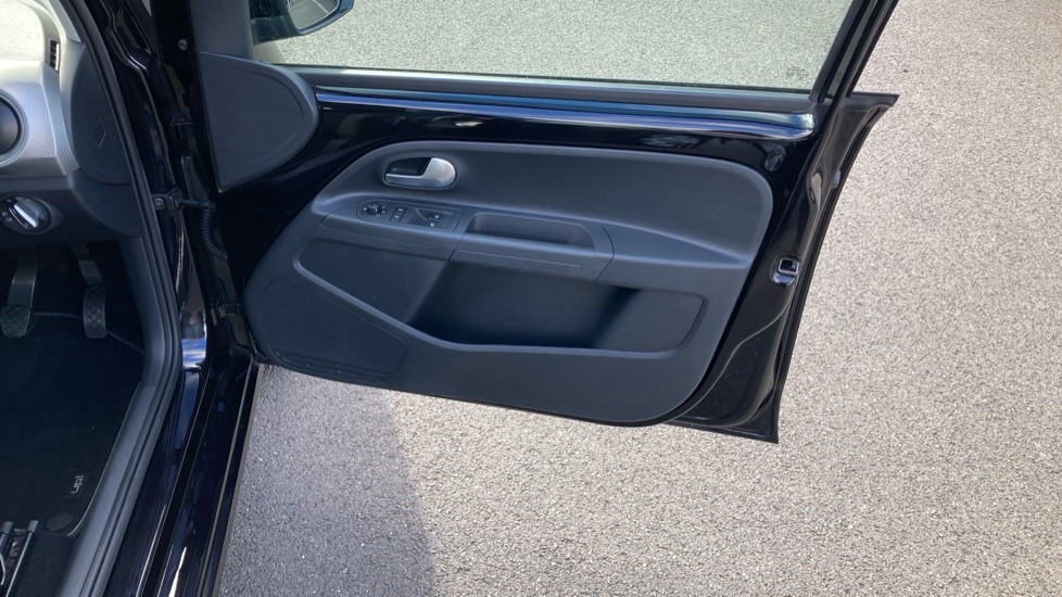 Volkswagen Up 1.0 High Up 5dr Petrol Hatchback - Image 29