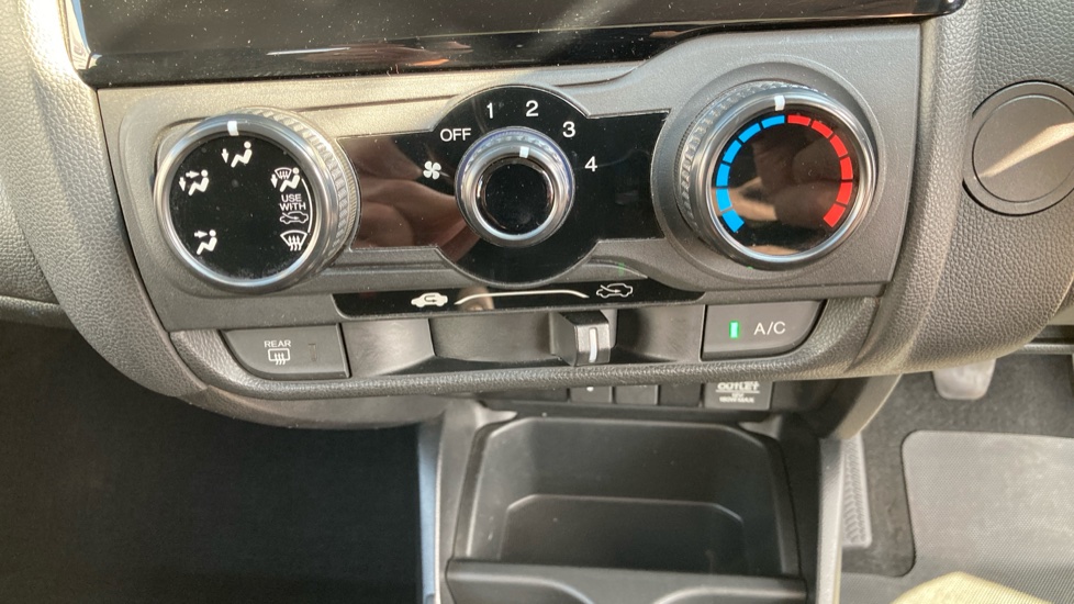 Honda Jazz 1.3 S 5dr Petrol Hatchback - Image 34