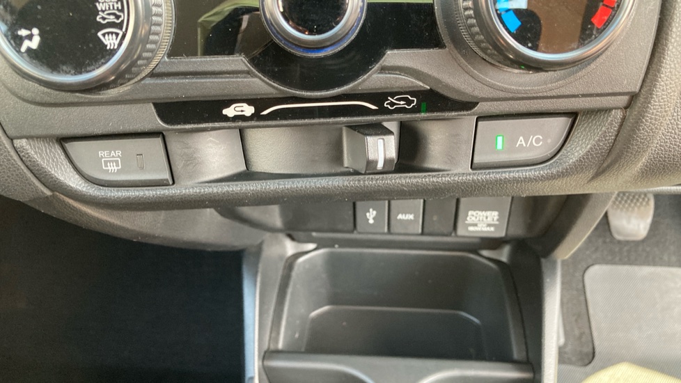 Honda Jazz 1.3 S 5dr Petrol Hatchback - Image 35