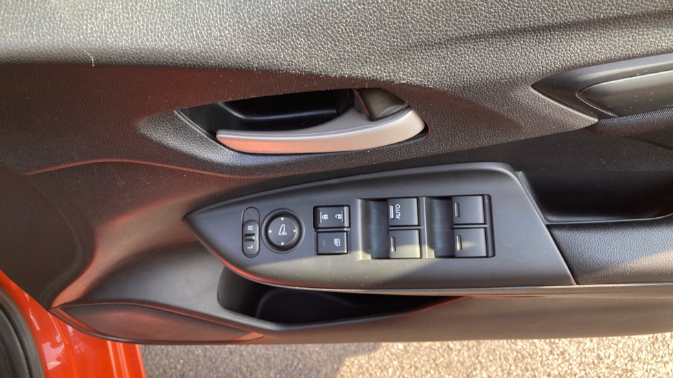 Honda Jazz 1.3 S 5dr Petrol Hatchback - Image 45