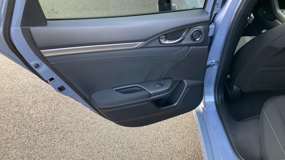 Honda Civic 1.0 VTEC Turbo 126 SR 5dr Petrol Hatchback - Image 27