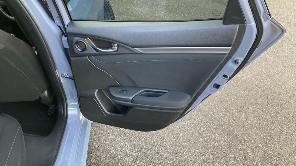 Honda Civic 1.0 VTEC Turbo 126 SR 5dr Petrol Hatchback - Image 36