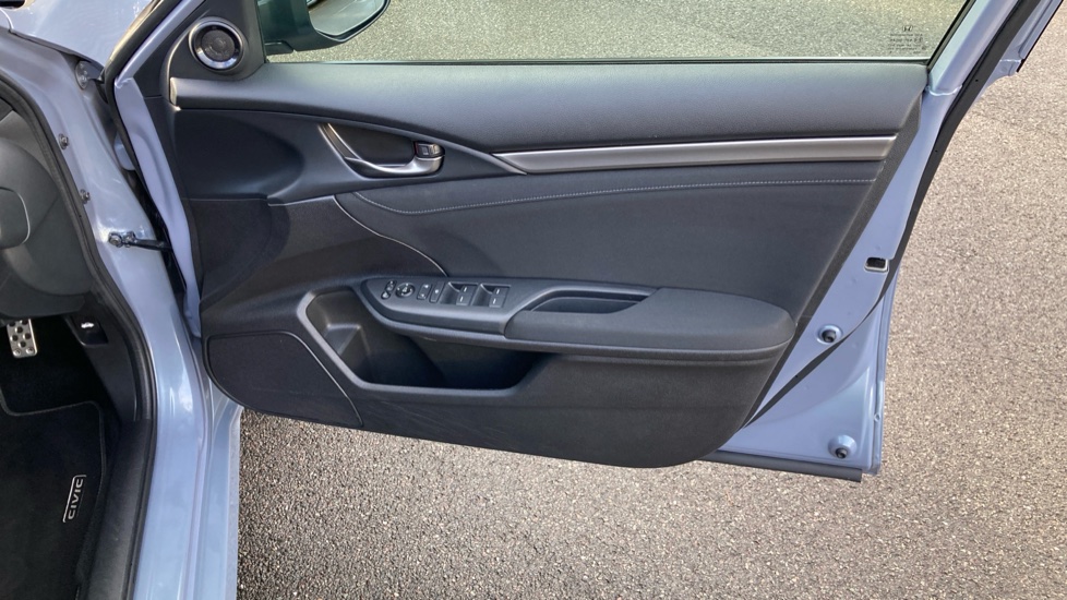 Honda Civic 1.0 VTEC Turbo 126 SR 5dr Petrol Hatchback - Image 40