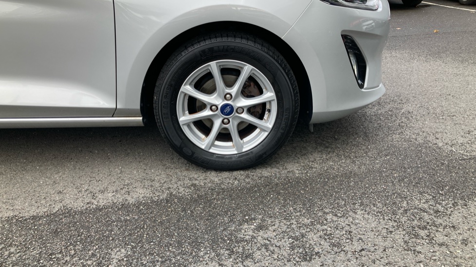 Ford Fiesta 1.0 EcoBoost Zetec 5dr Petrol Hatchback - Image 47