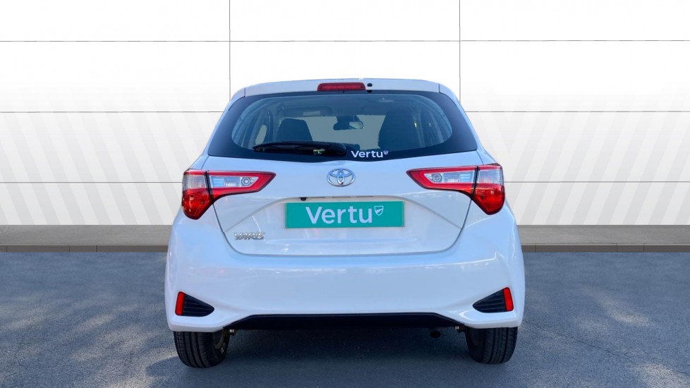 Toyota Yaris 1.5 VVT-i Icon Tech 5dr Petrol Hatchback - Image 6