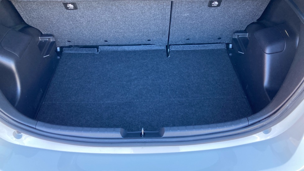 Toyota Yaris 1.5 VVT-i Icon Tech 5dr Petrol Hatchback - Image 27