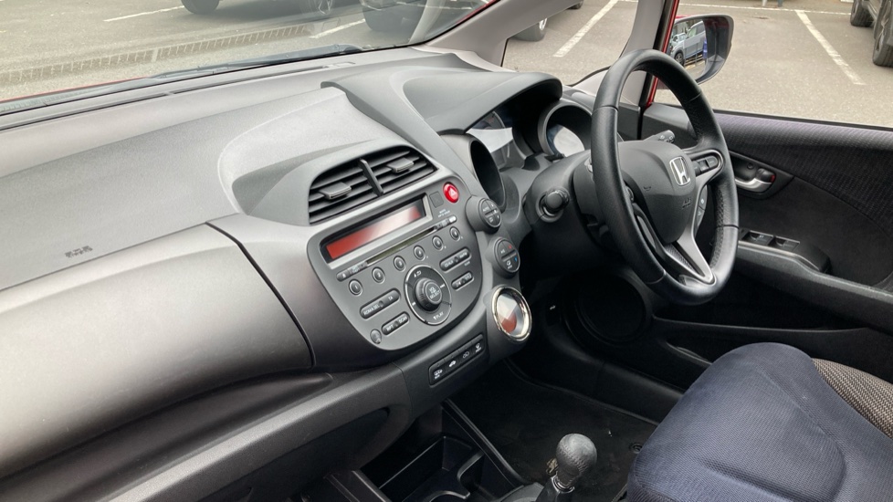 Honda Jazz 1.4 i-VTEC ES Plus 5dr Petrol Hatchback - Image 9