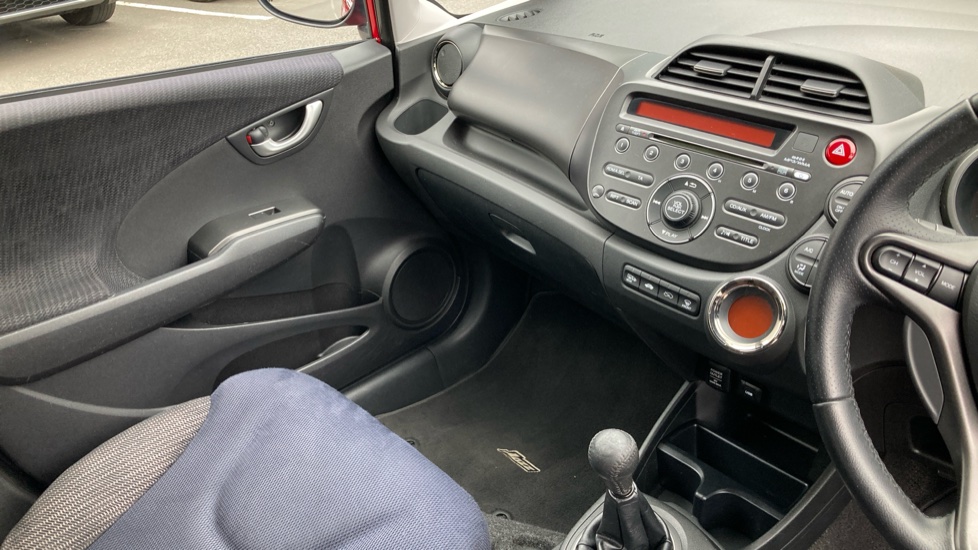 Honda Jazz 1.4 i-VTEC ES Plus 5dr Petrol Hatchback - Image 14