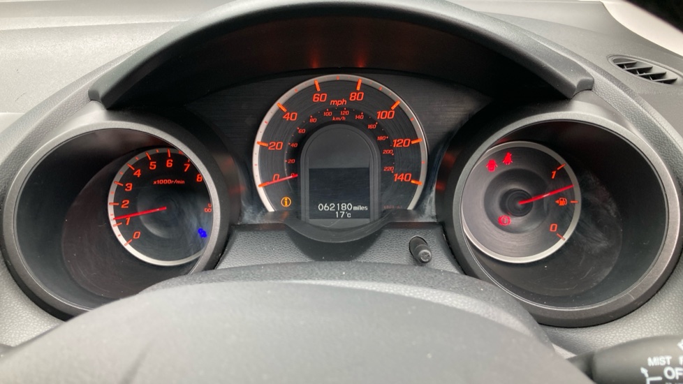 Honda Jazz 1.4 i-VTEC ES Plus 5dr Petrol Hatchback - Image 18