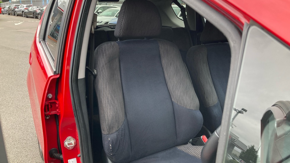 Honda Jazz 1.4 i-VTEC ES Plus 5dr Petrol Hatchback - Image 44