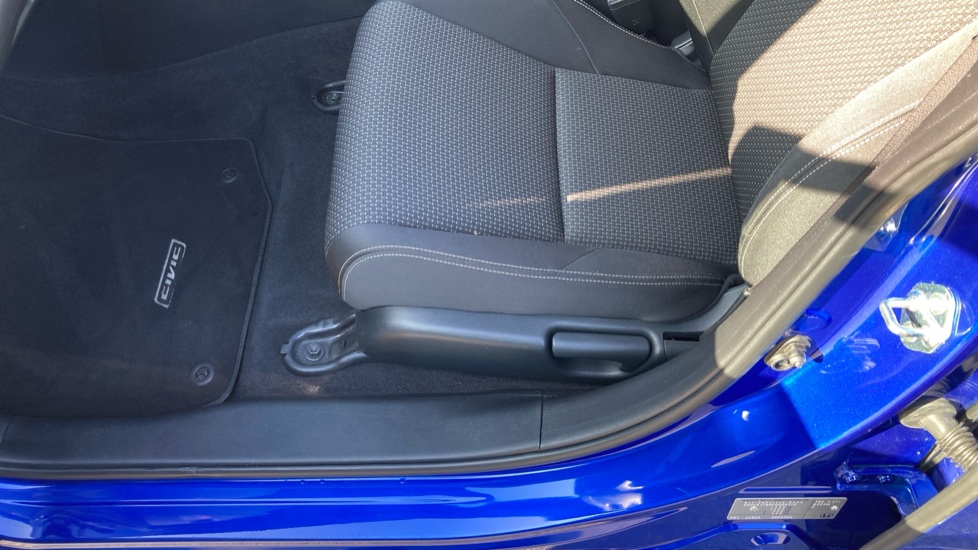 Honda Civic 1.4 i-VTEC Sport 5dr Petrol Hatchback - Image 21