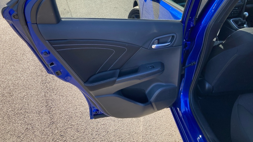 Honda Civic 1.4 i-VTEC Sport 5dr Petrol Hatchback - Image 27
