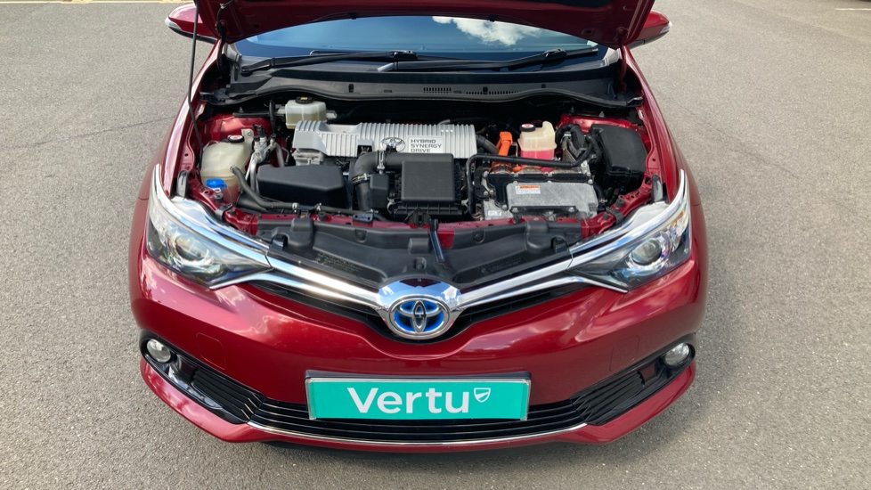 Toyota Auris 1.8 Hybrid Icon Tech TSS 5dr CVT Hybrid Hatchback - Image 8