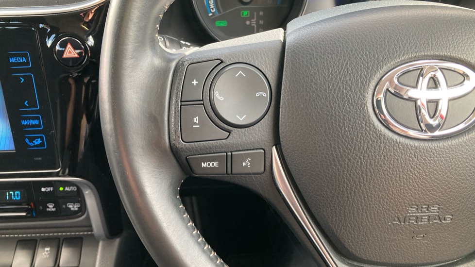 Toyota Auris 1.8 Hybrid Icon Tech TSS 5dr CVT Hybrid Hatchback - Image 28