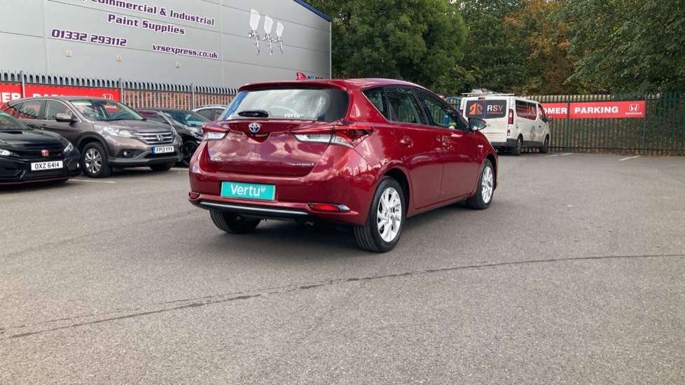Toyota Auris 1.8 Hybrid Icon Tech TSS 5dr CVT Hybrid Hatchback - Image 40