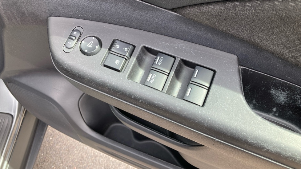 Honda CR-V 1.6 i-DTEC S 5dr 2WD [Nav] Diesel Estate - Image 55