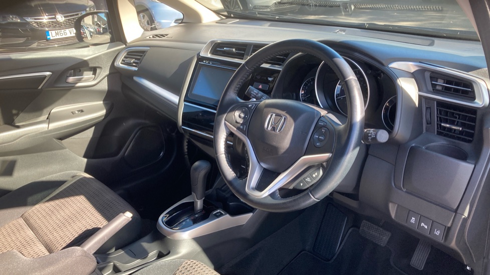 Honda Jazz 1.3 i-VTEC EX Navi 5dr CVT Petrol Hatchback - Image 11