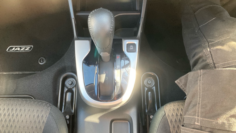 Honda Jazz 1.3 i-VTEC EX Navi 5dr CVT Petrol Hatchback - Image 26